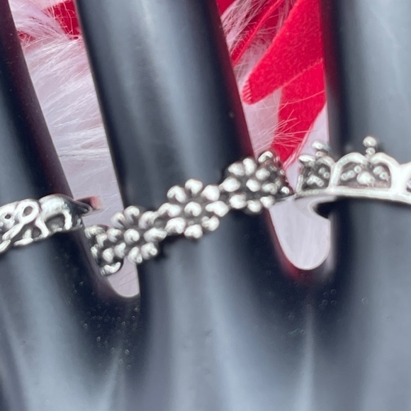 NEW 3/$12 Silvertone Band Rings Size 6 - Picture 5 of 10